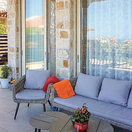 Four-bedroom Holiday In * Lozenets