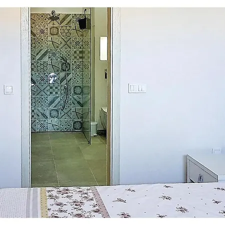 Four-bedroom Holiday In * Lozenets